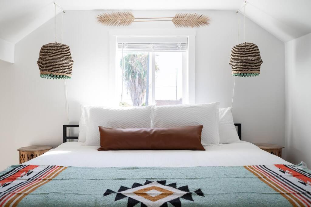 Ferienhaus * Bueno Bueno Casita * / 7 Min To Downtown / 4 Bdr *